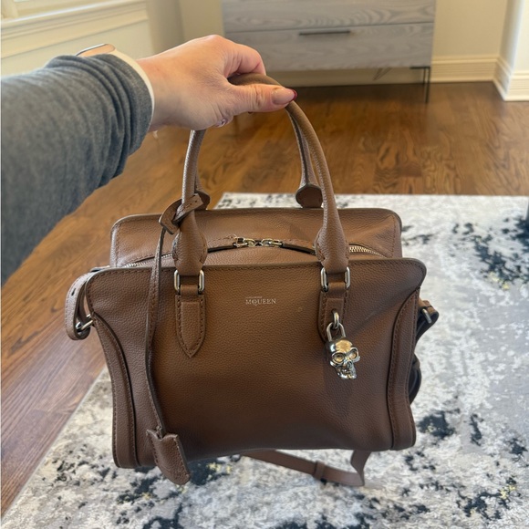 Alexander McQueen Brown Shoulder Bag - Picture 1 of 8